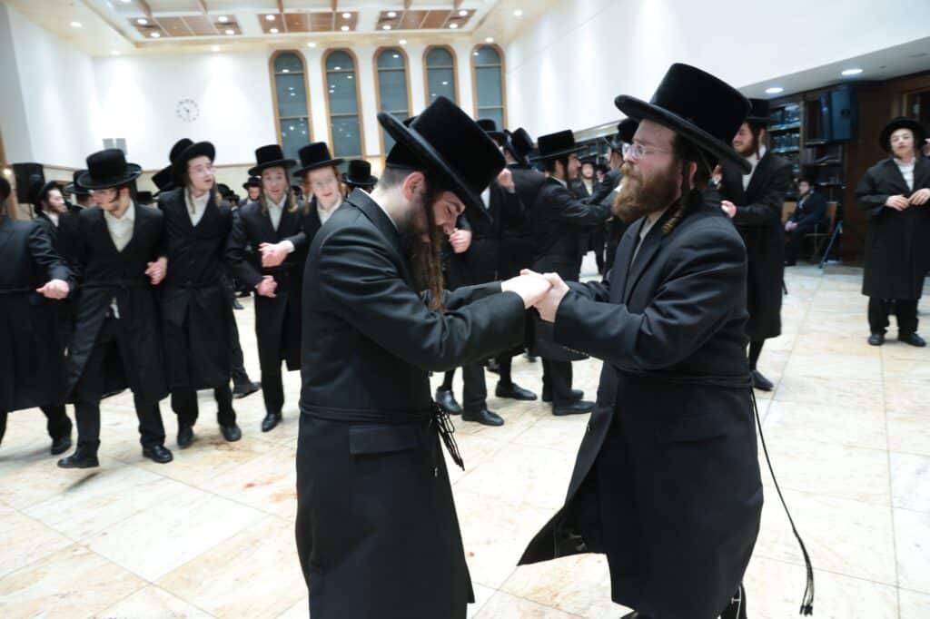 'מעמד כבוד התורה' בישיבת 'דובר שלום' -בעלזא באשדוד