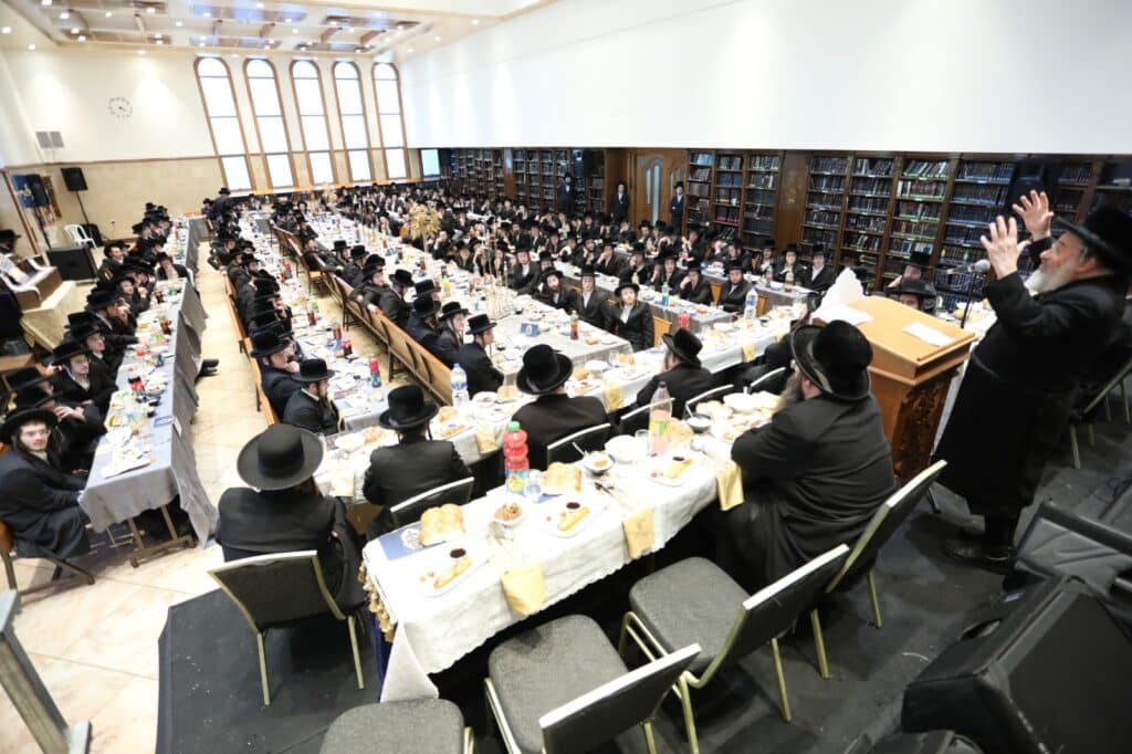 'מעמד כבוד התורה' בישיבת 'דובר שלום' -בעלזא באשדוד