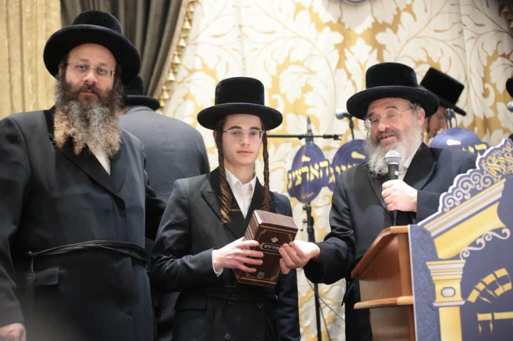 'מעמד כבוד התורה' בישיבת 'דובר שלום' -בעלזא באשדוד