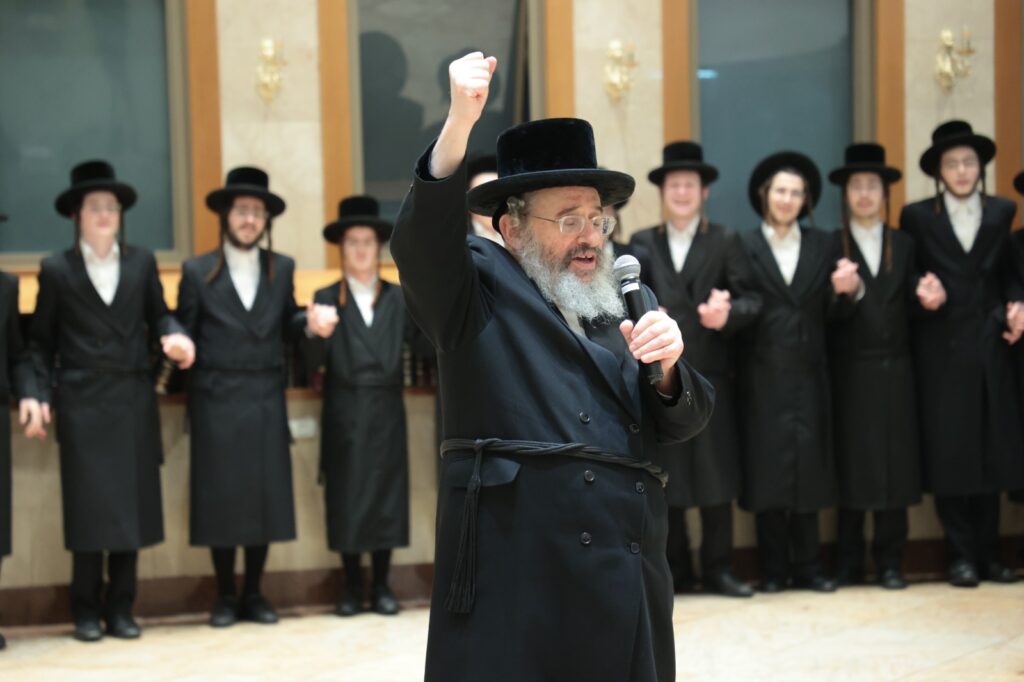 'מעמד כבוד התורה' בישיבת 'דובר שלום' -בעלזא באשדוד