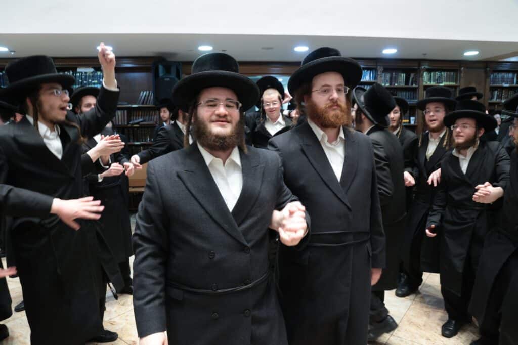 'מעמד כבוד התורה' בישיבת 'דובר שלום' -בעלזא באשדוד