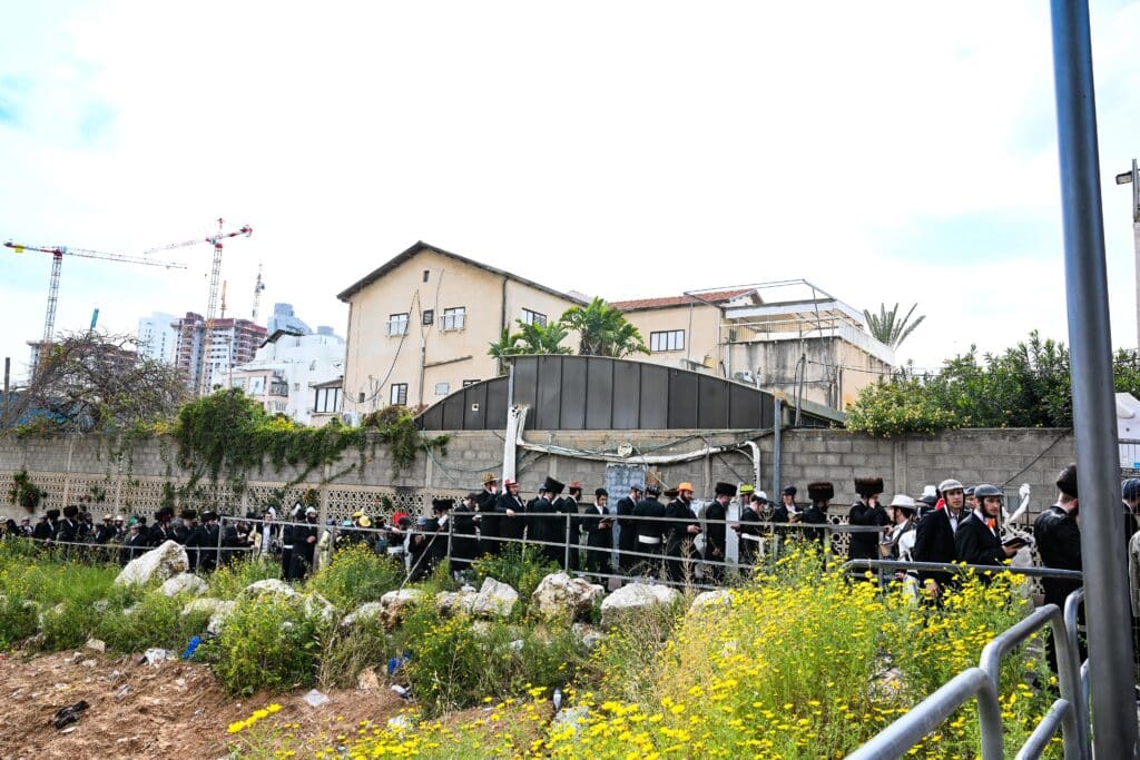 גלריה משמחת הפורים בחסידות צאנז