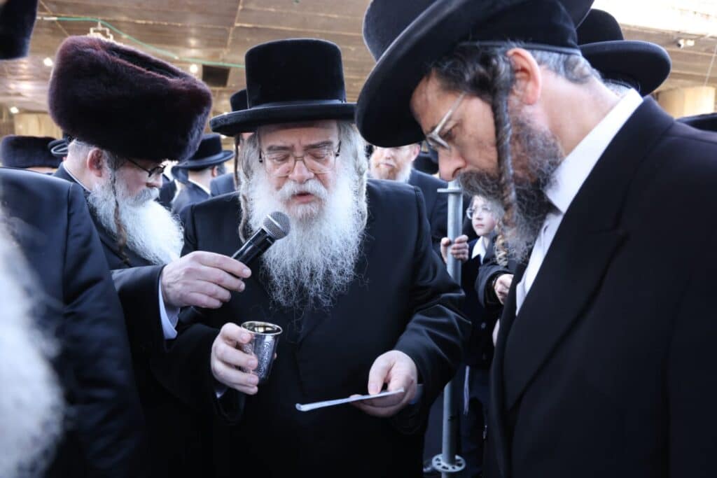 תיעוד: אלפים בשמחת נישואי נכד כ"ק האדמו"ר מגור