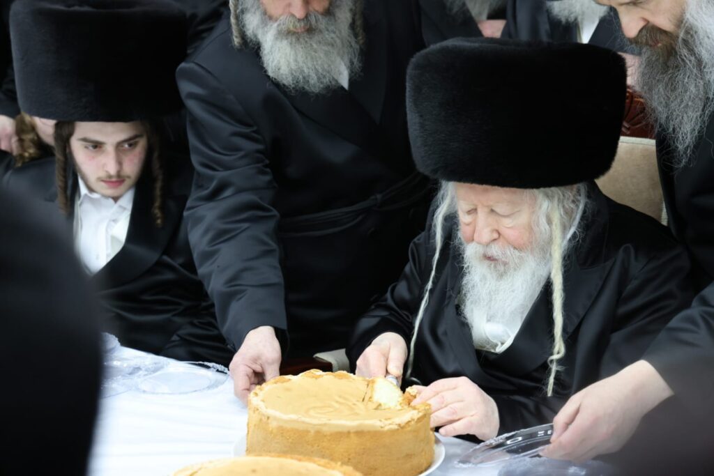 תיעוד: אלפים בשמחת נישואי נכד כ"ק האדמו"ר מגור