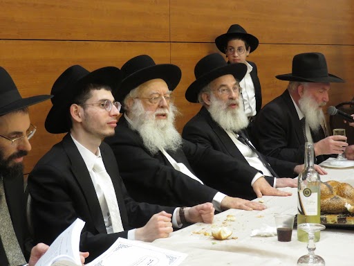 גדולי הדור וקהל אלפים בנישואי בת הזקונים לראש הישיבה גדולי הדור וקהל אלפים בנישואי בת הזקונים לראש הישיבה