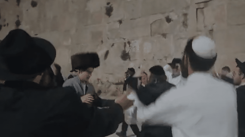 אלפים בהילולת משה רבנו זיע"א במערת המכפלה אלפים בהילולת משה רבנו זיע"א במערת המכפלה