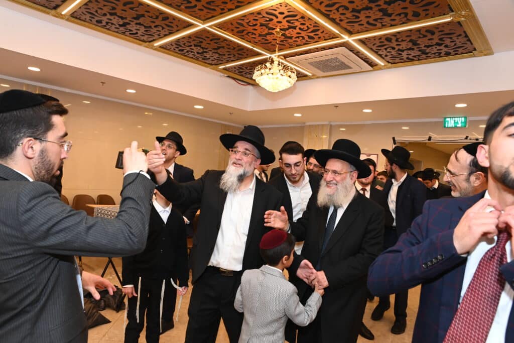 גלריה: גדולי ישראל בחתונת נכד המקובל הספרדי 