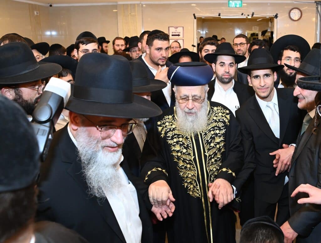 גלריה: גדולי ישראל בחתונת נכד המקובל הספרדי 