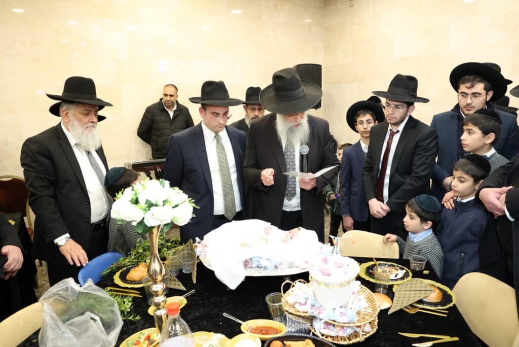 בחמישה סלעים: בנו של ראש הישיבה פדה את בנו