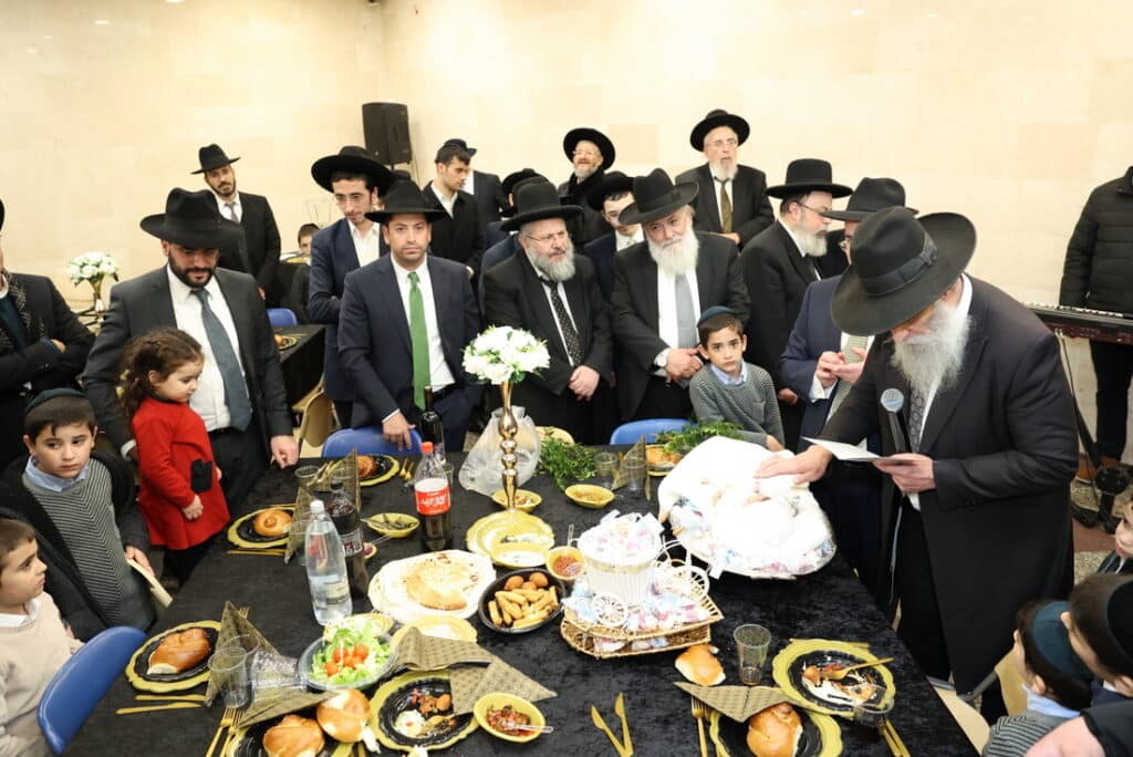 בחמישה סלעים: בנו של ראש הישיבה פדה את בנו