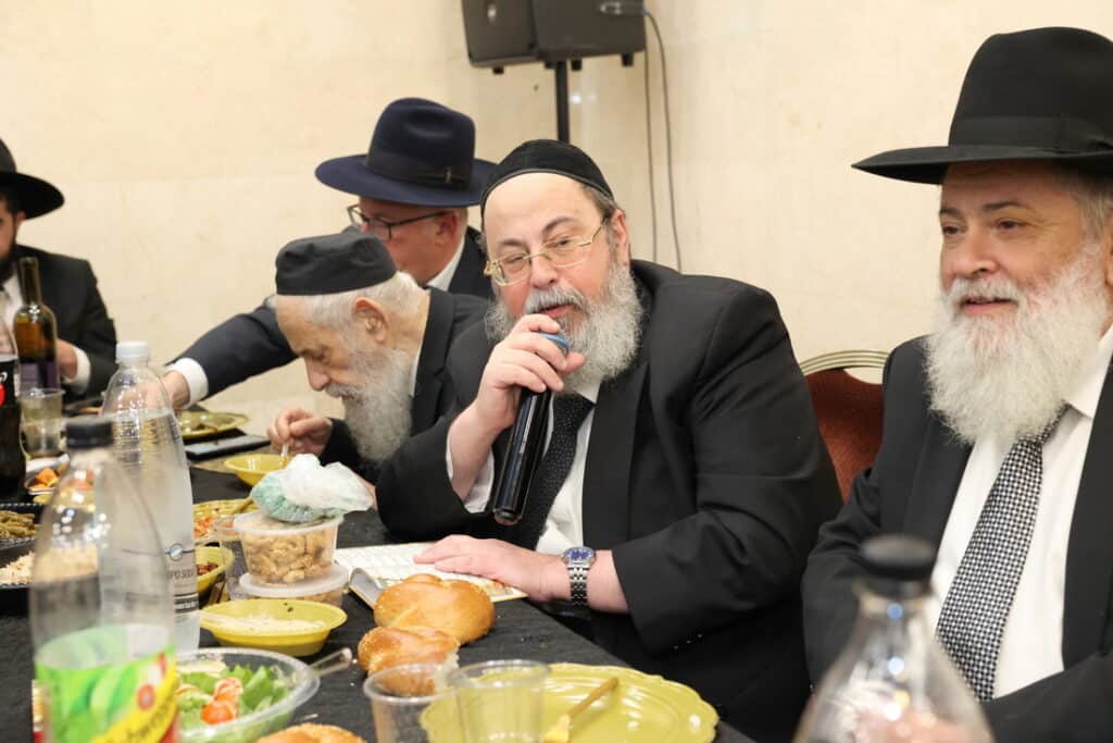 בחמישה סלעים: בנו של ראש הישיבה פדה את בנו