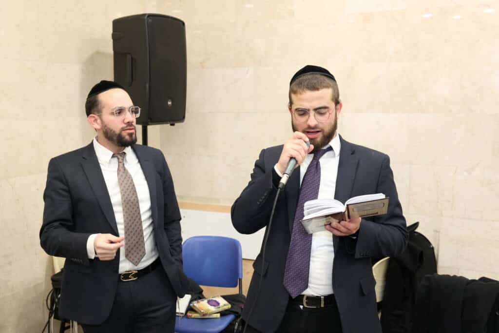 בחמישה סלעים: בנו של ראש הישיבה פדה את בנו