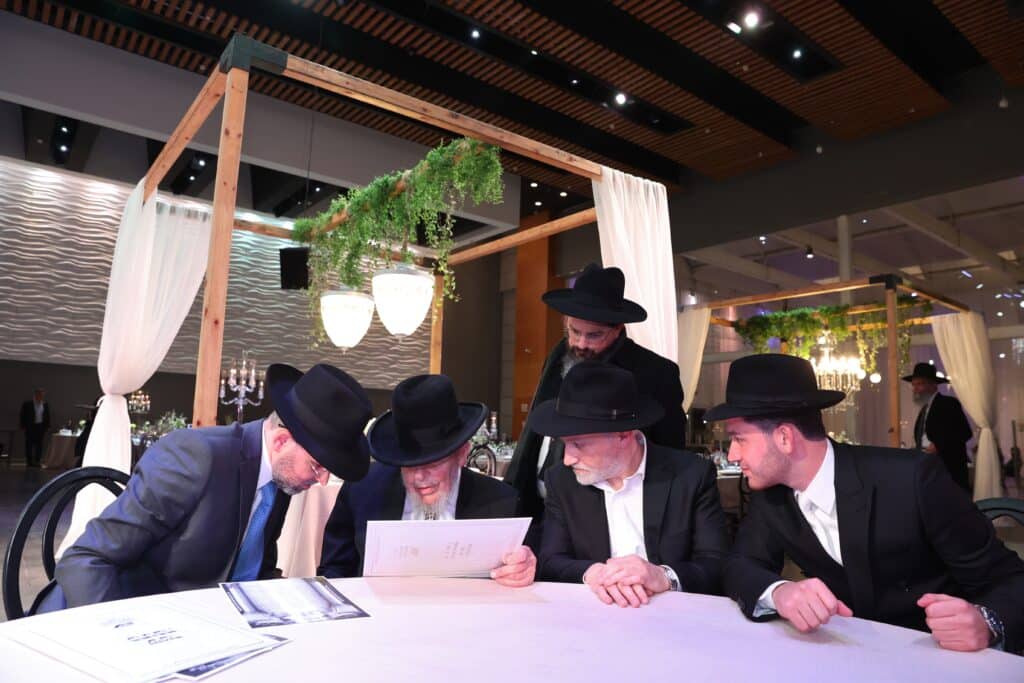 יו"ר המועצה הדתית בצפת חיתן את בנו, בכירי ש"ס הגיעו