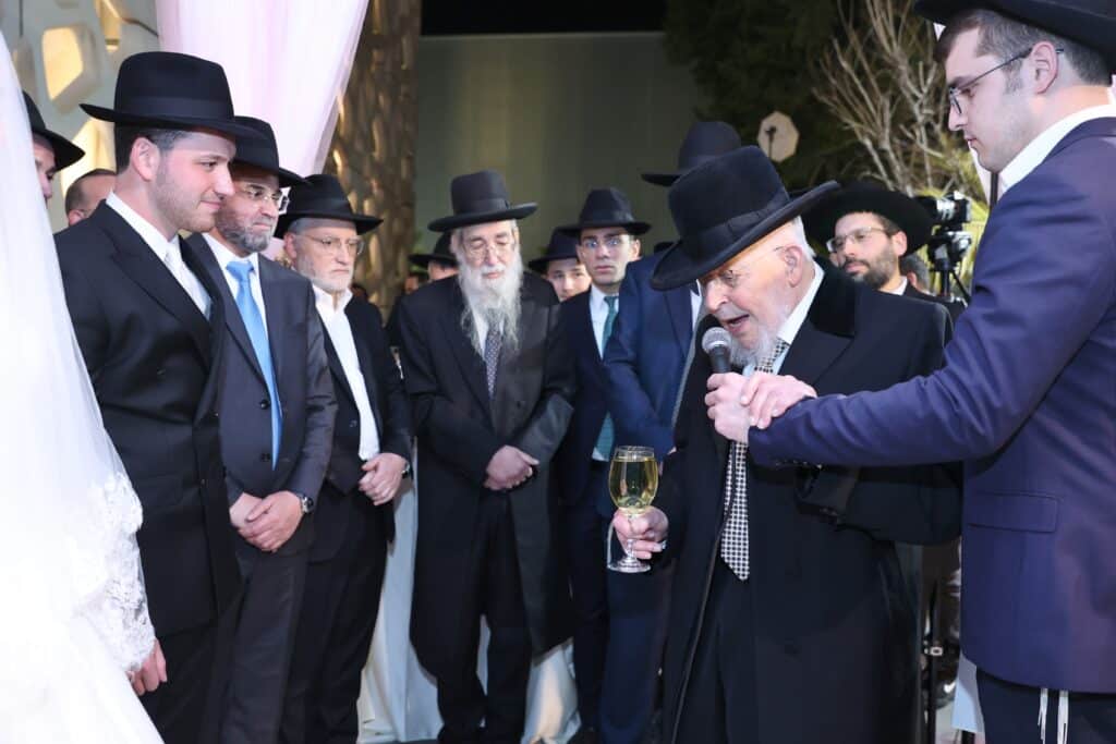 יו"ר המועצה הדתית בצפת חיתן את בנו, בכירי ש"ס הגיעו