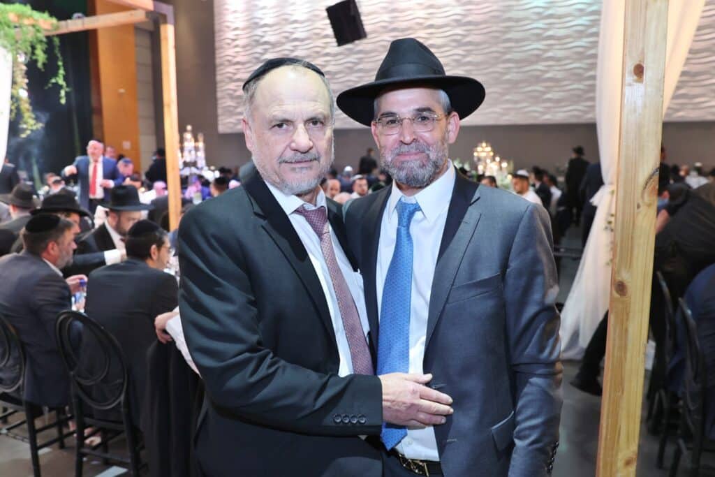 יו"ר המועצה הדתית בצפת חיתן את בנו, בכירי ש"ס הגיעו