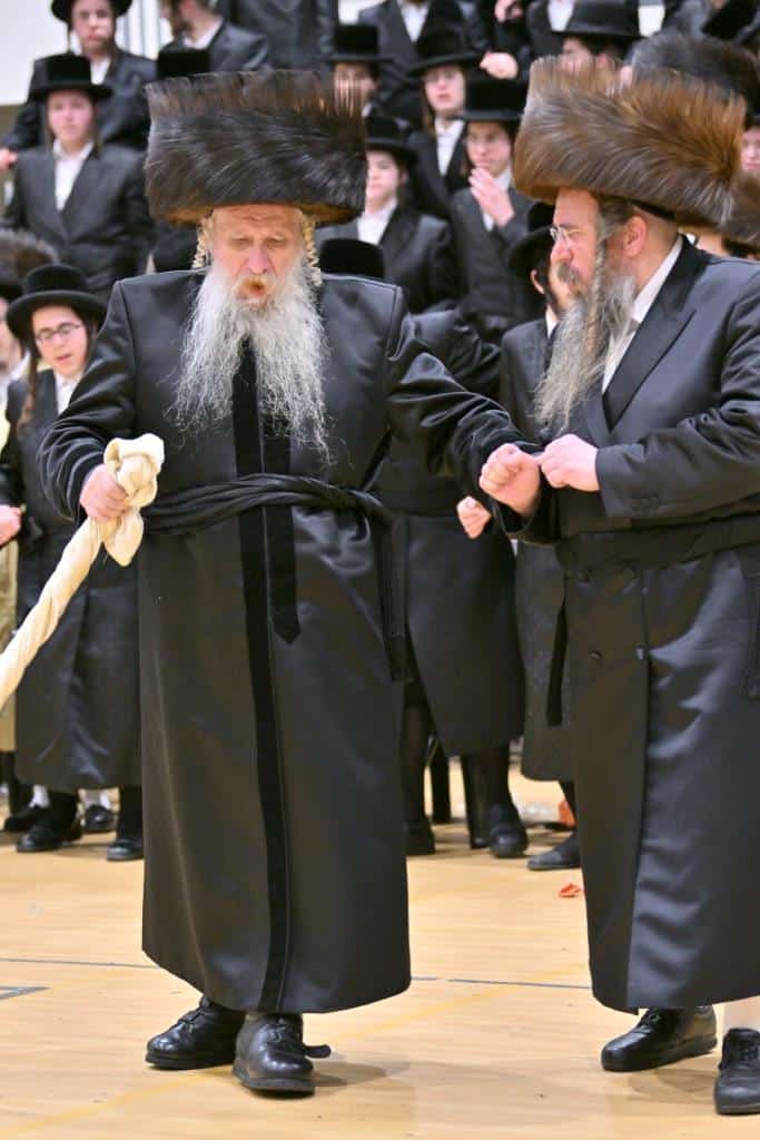 גלריה: שמחת החתונה לנכד כ"ק אדמו"ר מטשארנאביל 