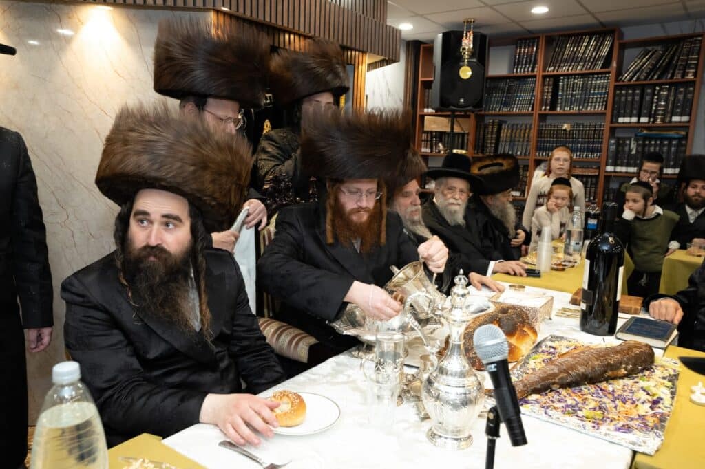 בקאליב חגגו: חנוכת הבית וקביעת מזוזות