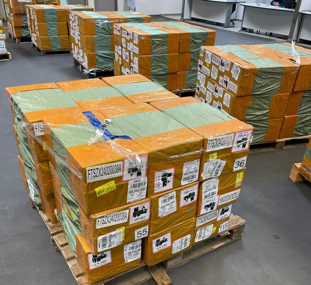 תושב חולון ניסה להבריח כמות אדירה של סיגריות אלקטרוניות