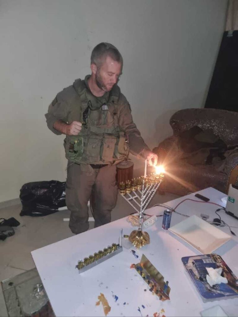 שבעה לבנונים נהרגו בתקיפה, חיזבאללה מאיים לנקום