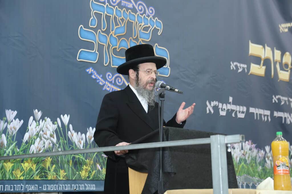 גלריה: המונים בהילולת ענק החסידות הרה"ק מקיטוב זי"ע