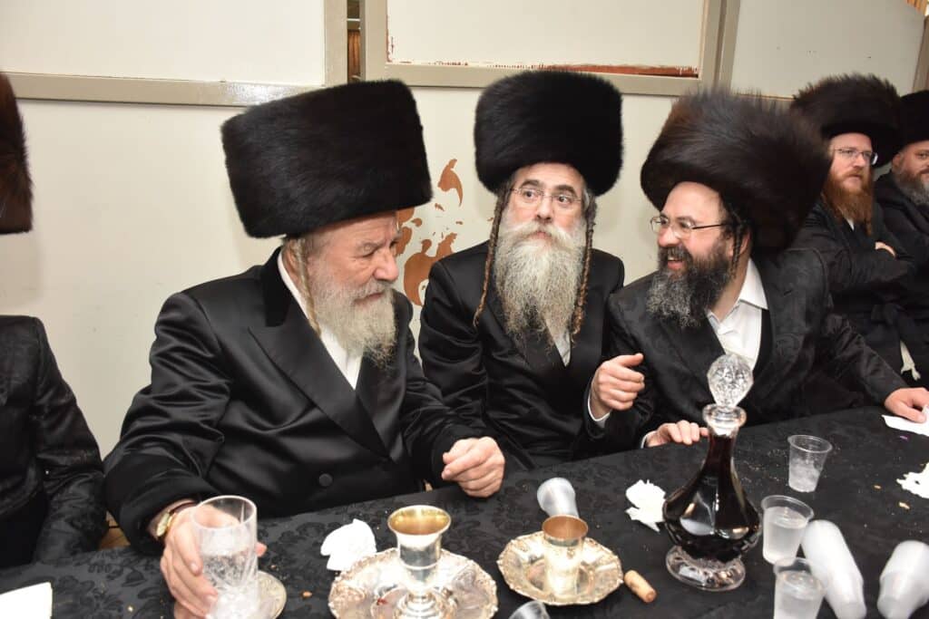 גלריה: שמחת החתונה של נכד הרבי מאשלג