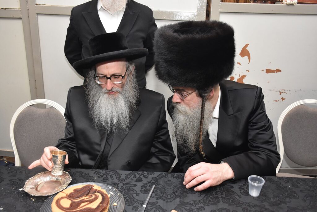 גלריה: שמחת החתונה של נכד הרבי מאשלג