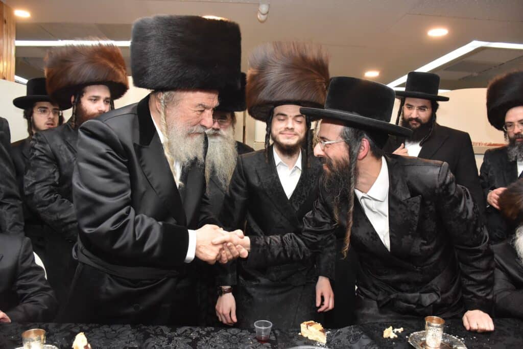 גלריה: שמחת החתונה של נכד הרבי מאשלג