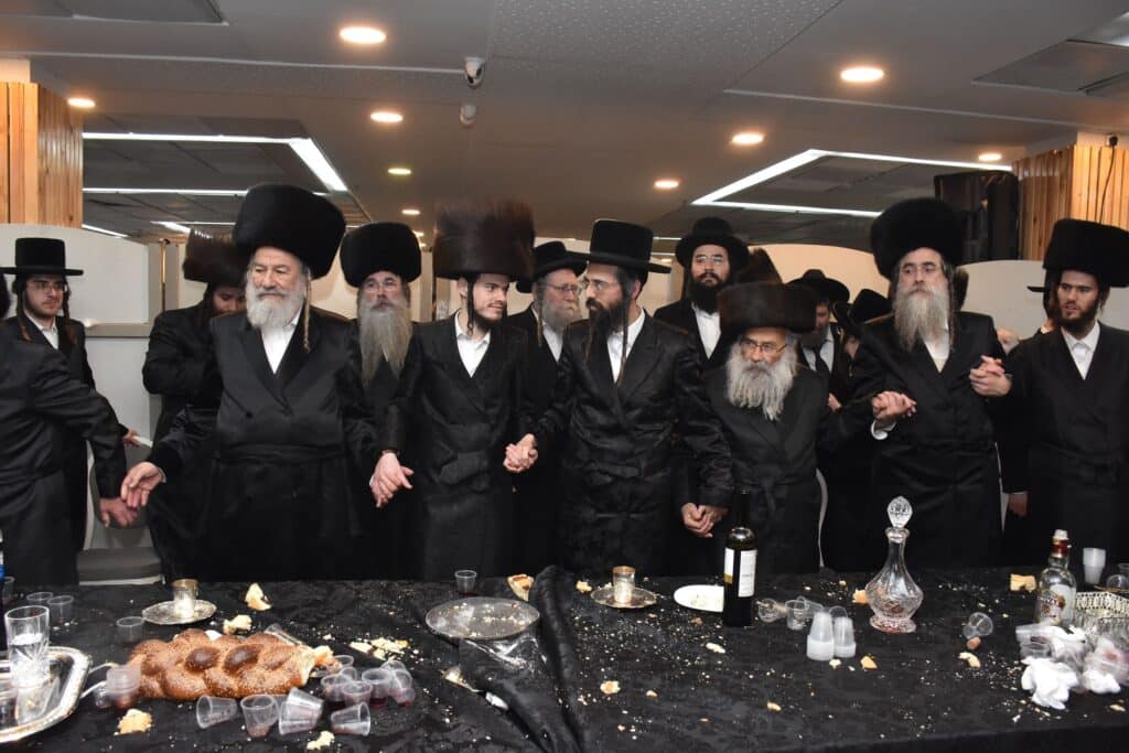 גלריה: שמחת החתונה של נכד הרבי מאשלג