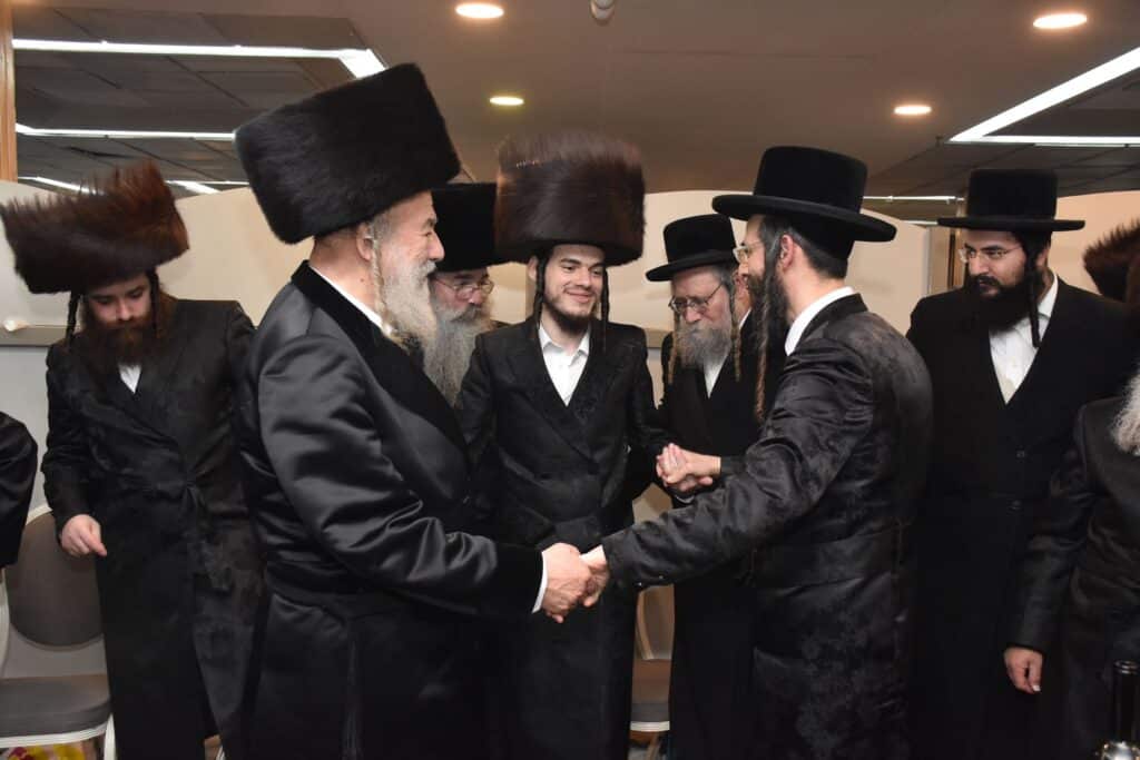 גלריה: שמחת החתונה של נכד הרבי מאשלג