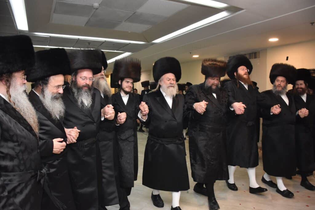 גלריה: שמחת החתונה של נכד הרבי מאשלג