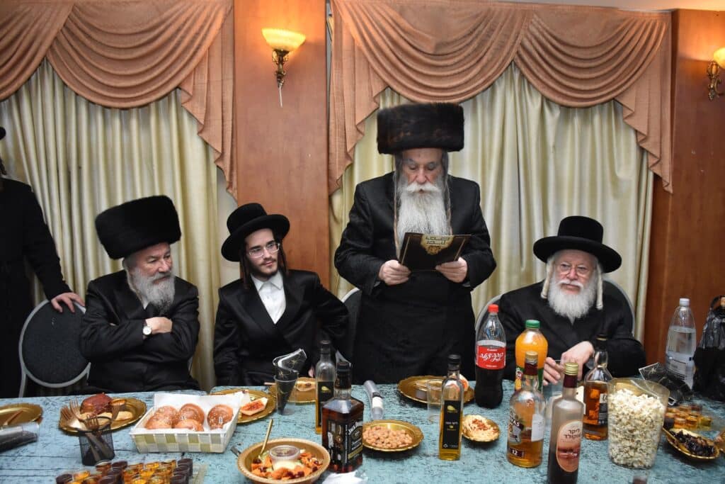 שמחת התנאים בחצרות זוויעל אשדוד- ליזענסק - אשלג