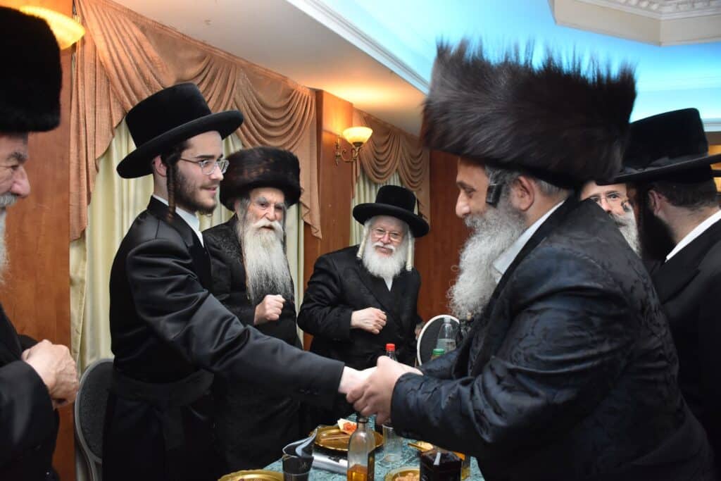 שמחת התנאים בחצרות זוויעל אשדוד- ליזענסק - אשלג