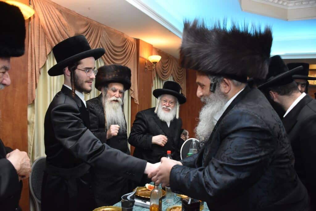 שמחת התנאים בחצרות זוויעל אשדוד- ליזענסק - אשלג