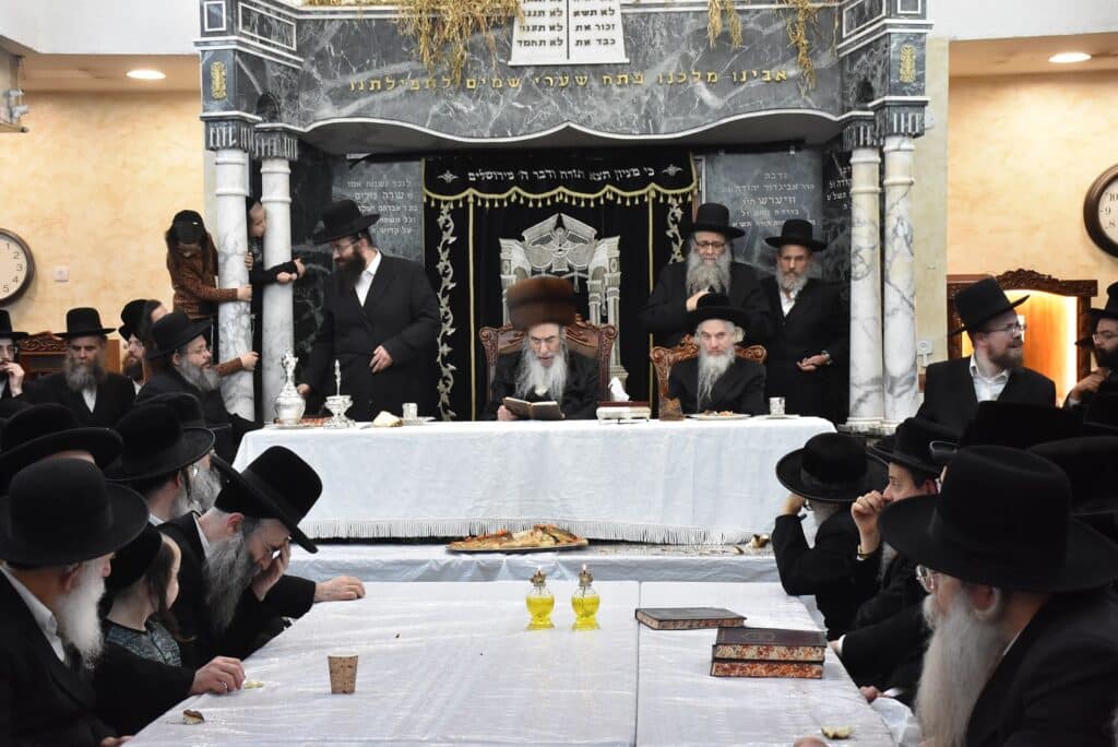 הטיש של האדמו"ר מאלכסנדר לרגל היורצאייט