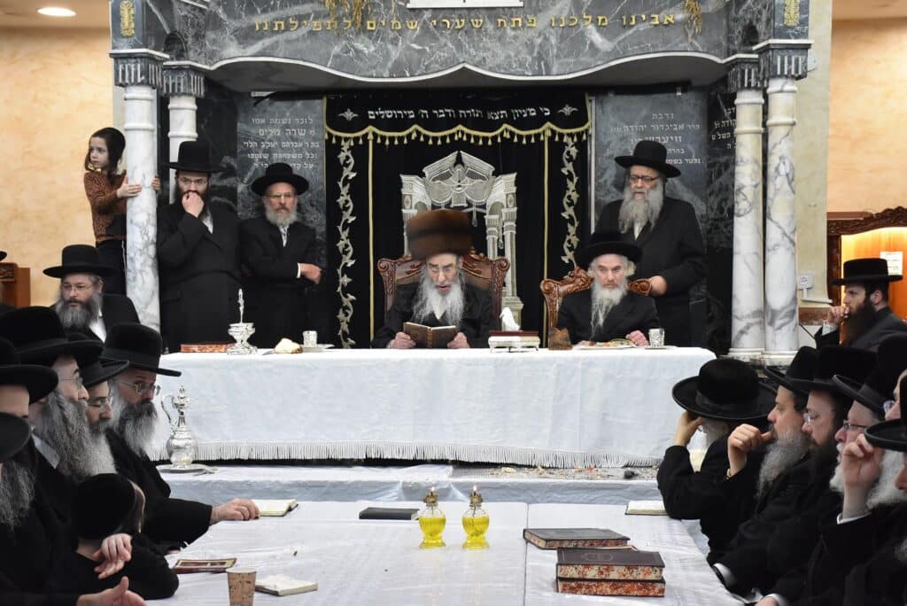 הטיש של האדמו"ר מאלכסנדר לרגל היורצאייט