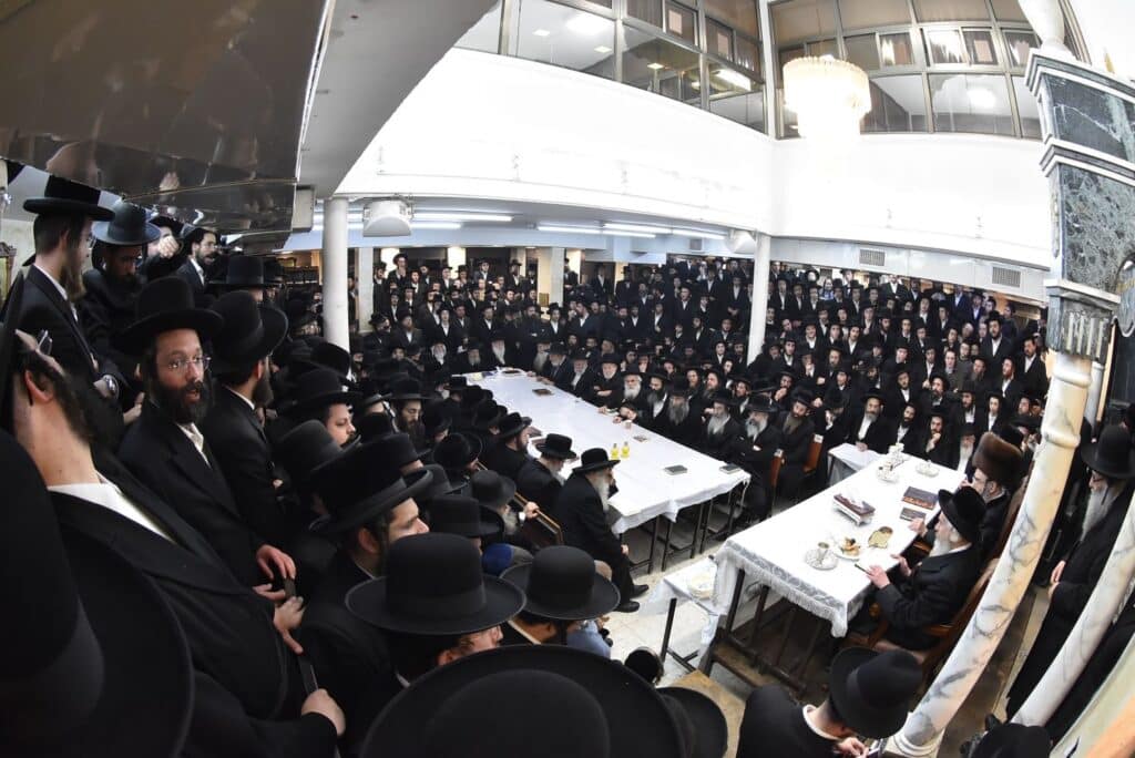 הטיש של האדמו"ר מאלכסנדר לרגל היורצאייט