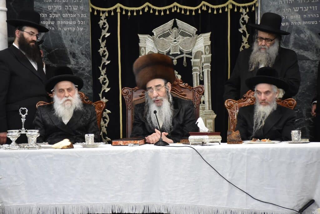 הטיש של האדמו"ר מאלכסנדר לרגל היורצאייט