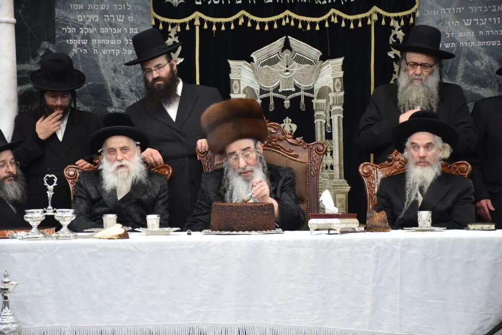 הטיש של האדמו"ר מאלכסנדר לרגל היורצאייט