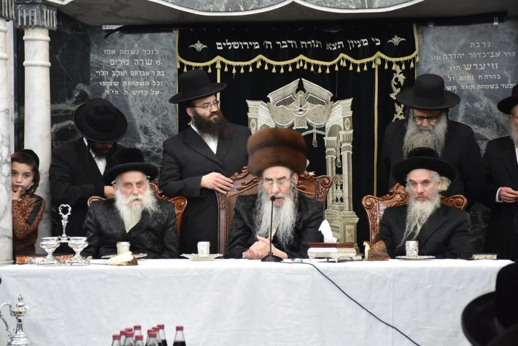 הטיש של האדמו"ר מאלכסנדר לרגל היורצאייט