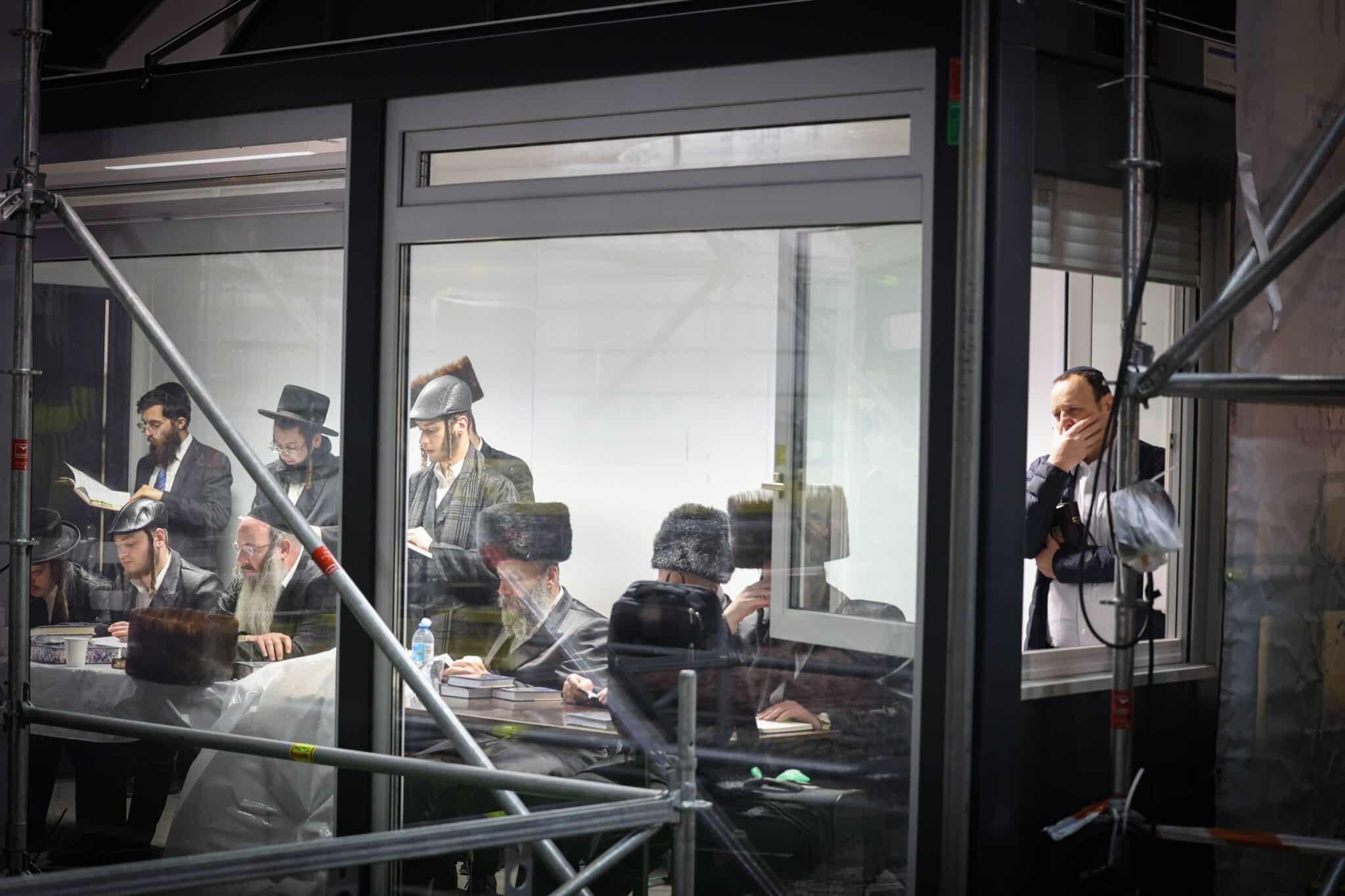 עם חידוש מיוחד: רבבות בהילולת רבי אלימלך מליז'ענסק