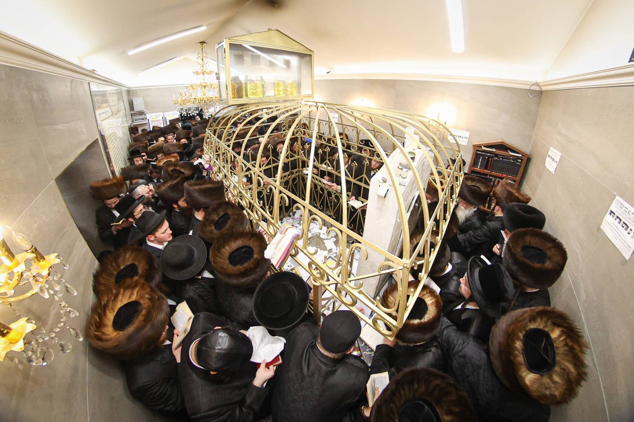 עם חידוש מיוחד: רבבות בהילולת רבי אלימלך מליז'ענסק