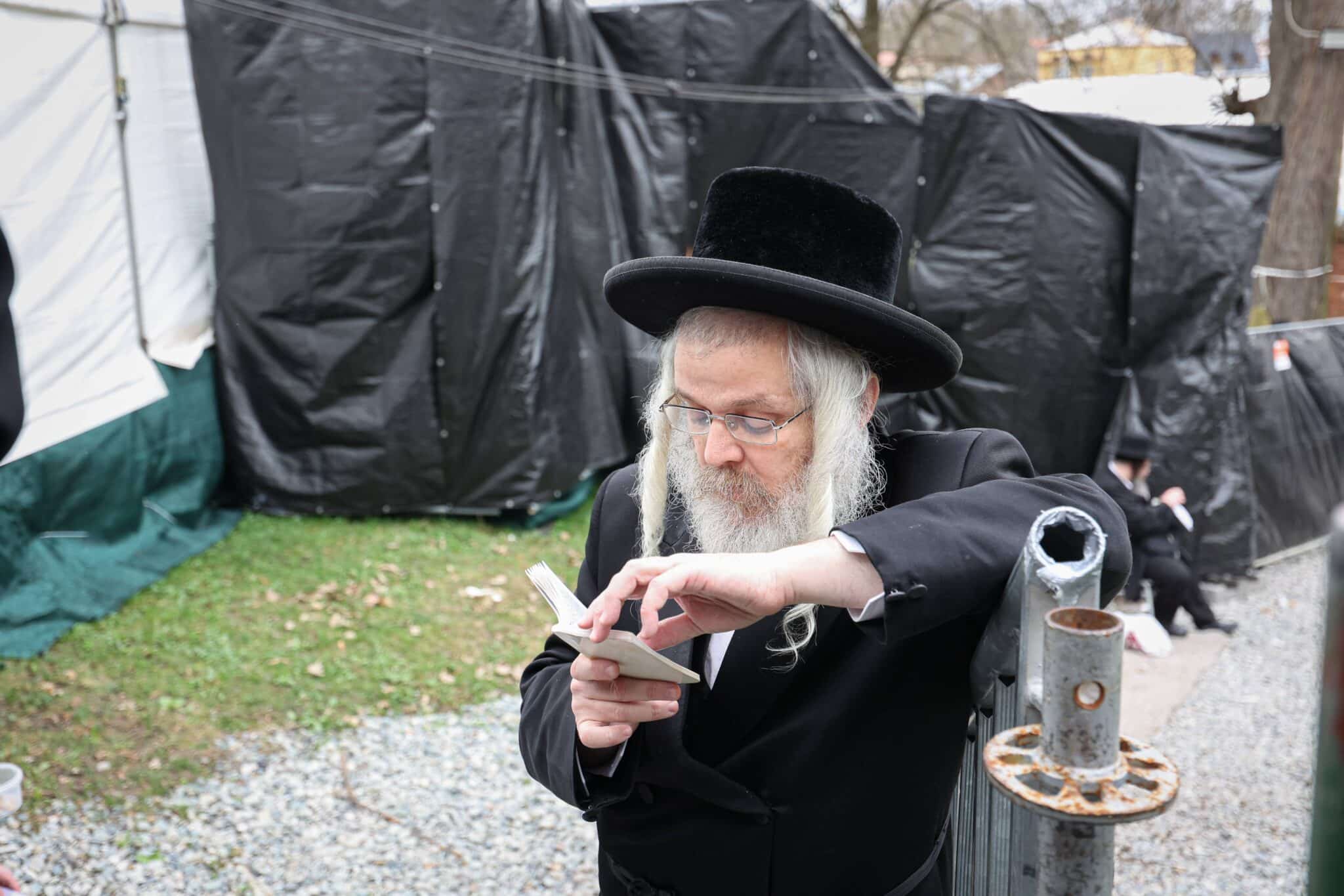 עם חידוש מיוחד: רבבות בהילולת רבי אלימלך מליז'ענסק