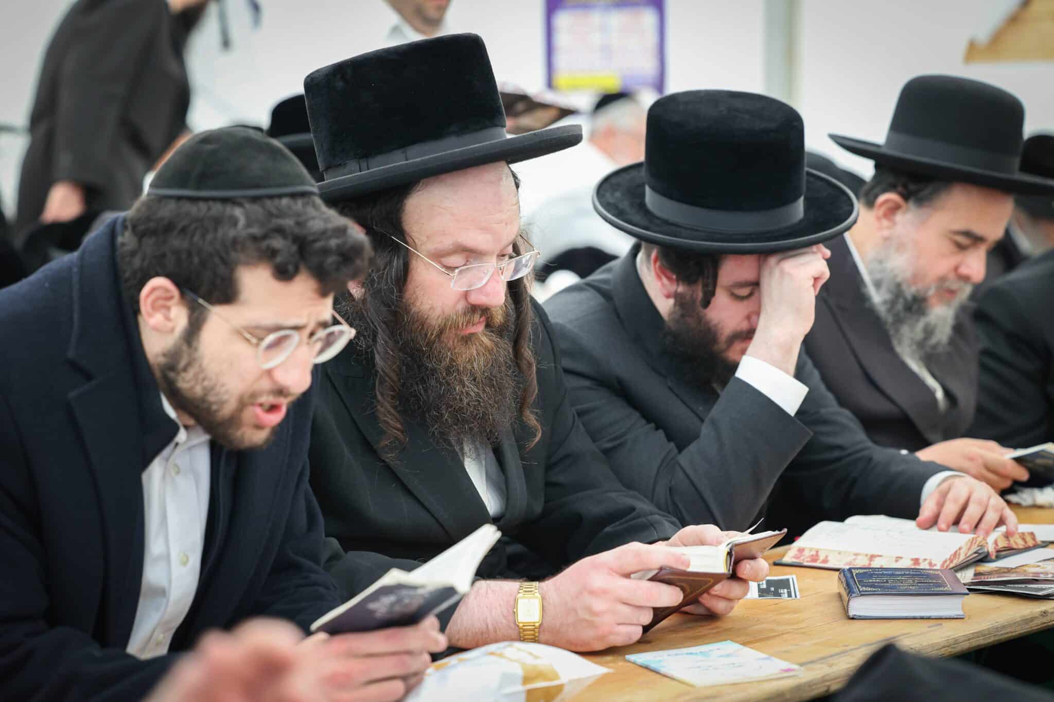 עם חידוש מיוחד: רבבות בהילולת רבי אלימלך מליז'ענסק