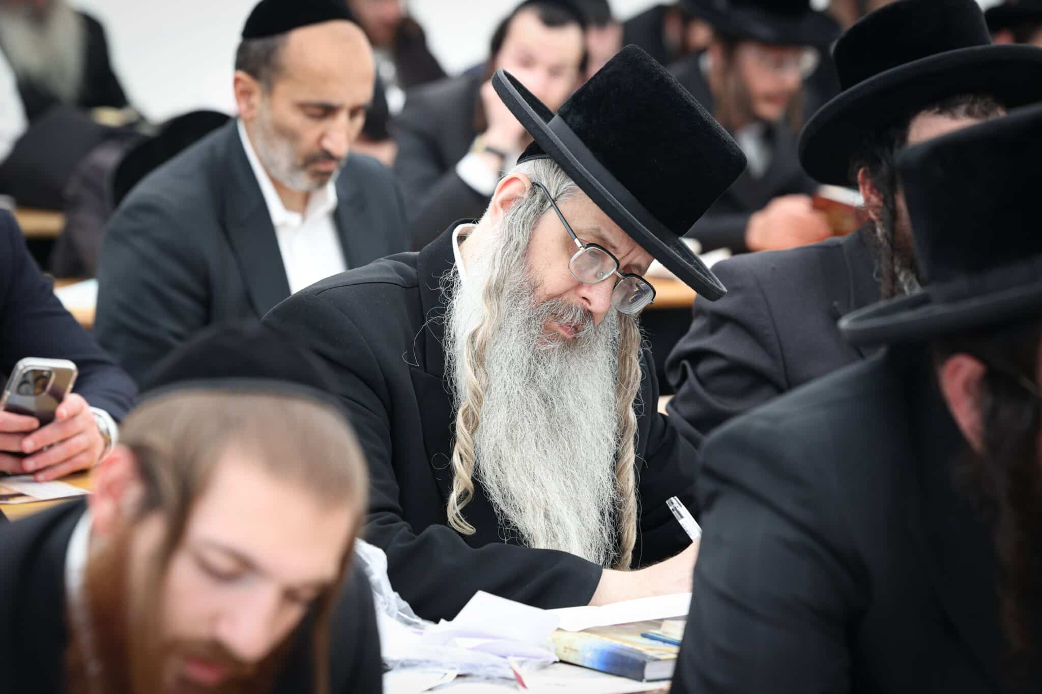 עם חידוש מיוחד: רבבות בהילולת רבי אלימלך מליז'ענסק