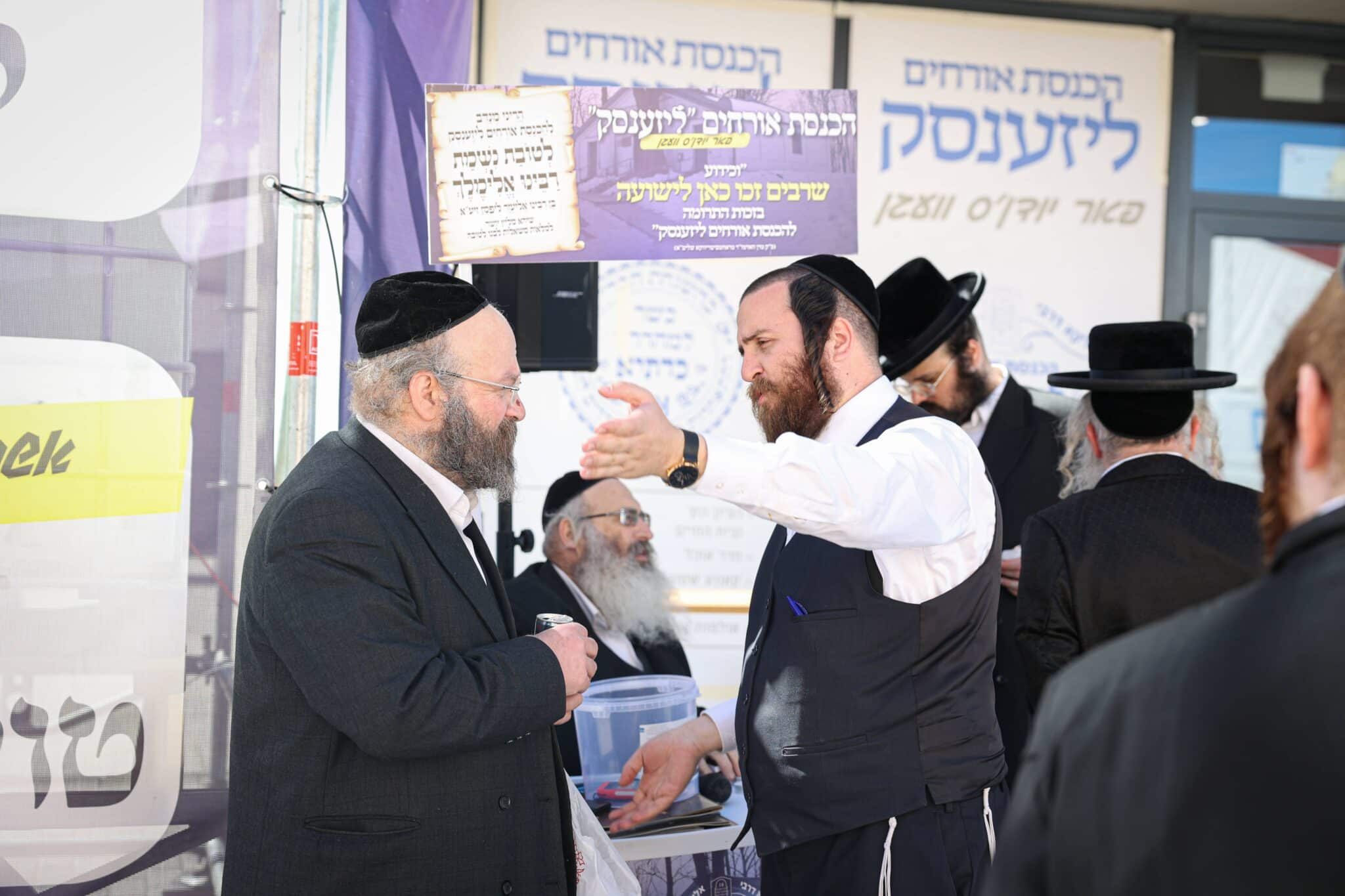 עם חידוש מיוחד: רבבות בהילולת רבי אלימלך מליז'ענסק