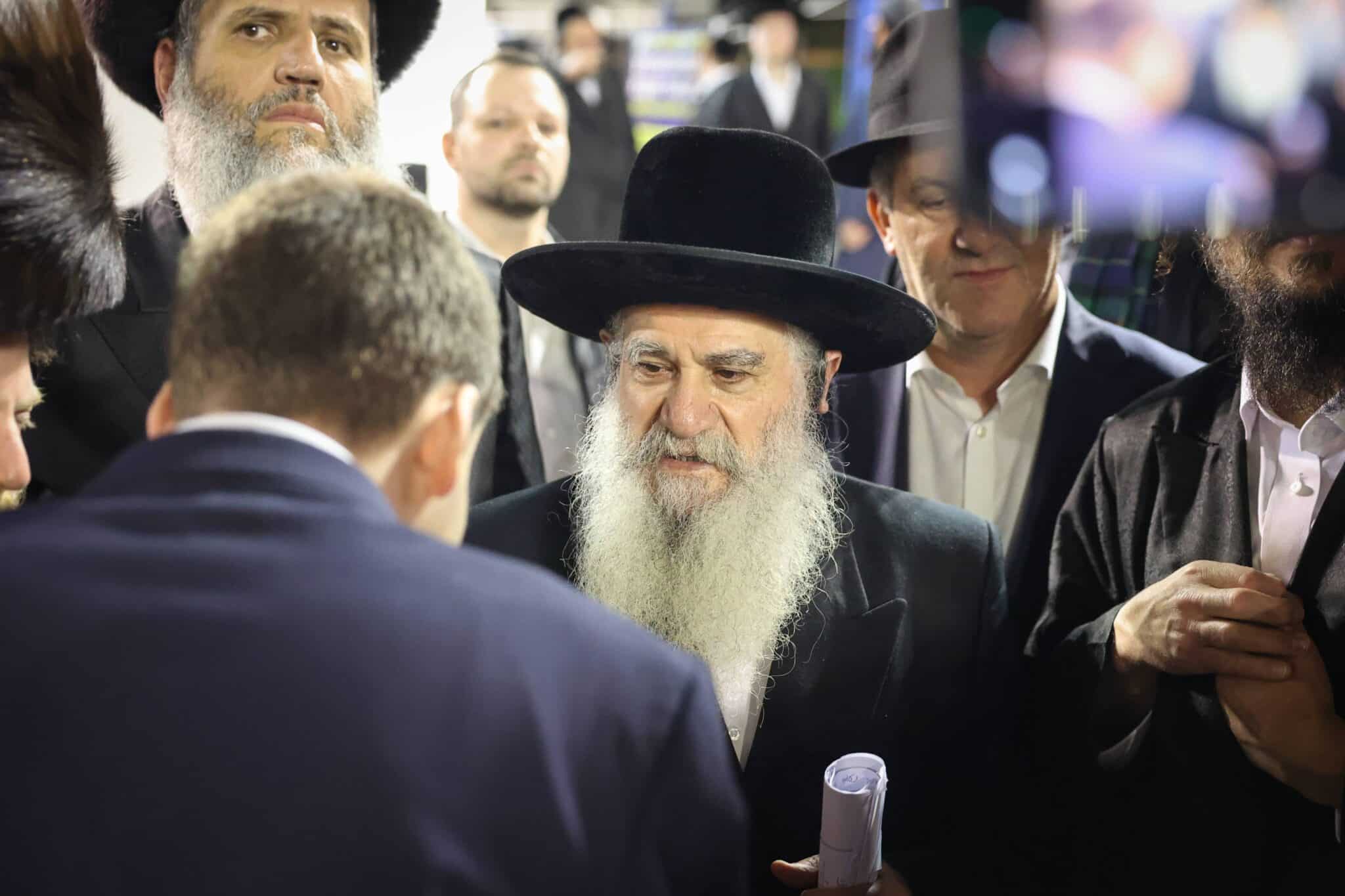 עם חידוש מיוחד: רבבות בהילולת רבי אלימלך מליז'ענסק