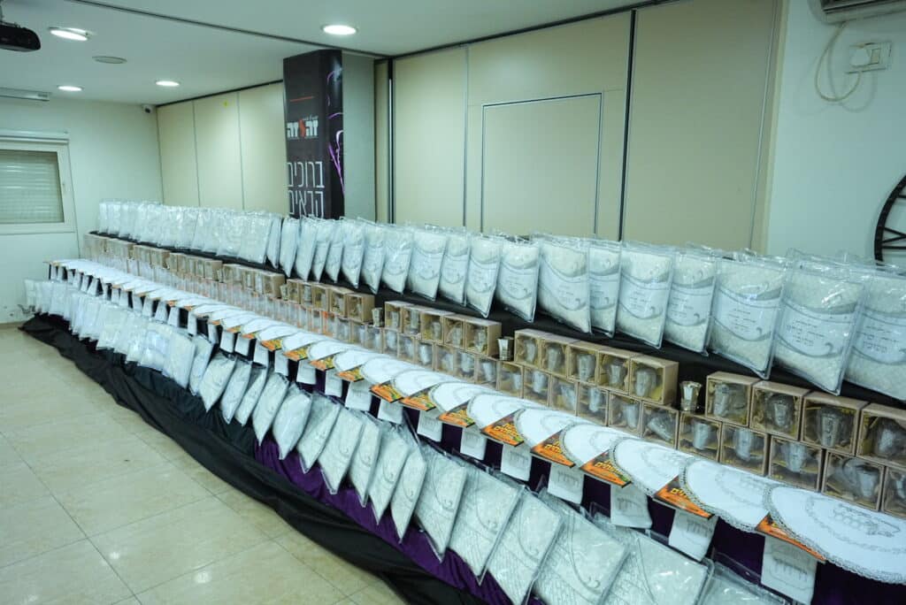 הגאון הצדיק רבי שמעון גלאי שליט"א במכתב אישי ליתומי 'זה לזה': "אשריך שזכית להיות אחד מבני המלכים של מלך מלכי המלכים" 