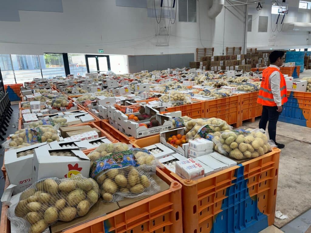 מבצע ׳קמחא דפסחא׳ הגדול ביותר באלעד יוצא לדרך