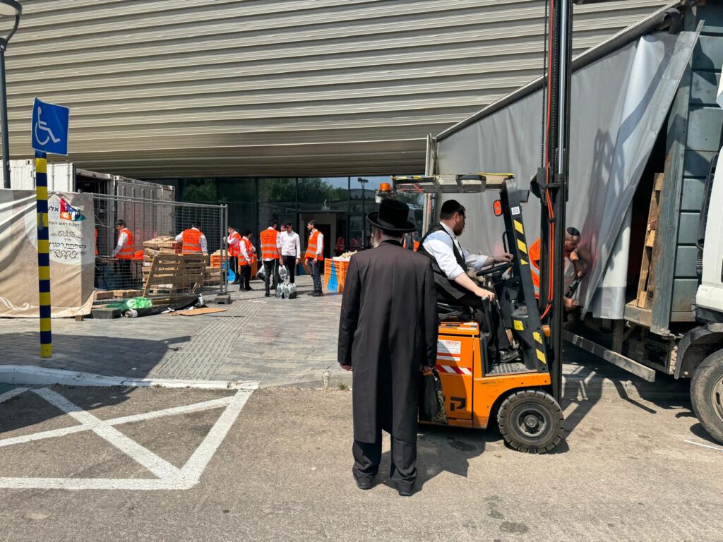 מבצע ׳קמחא דפסחא׳ הגדול ביותר באלעד יוצא לדרך