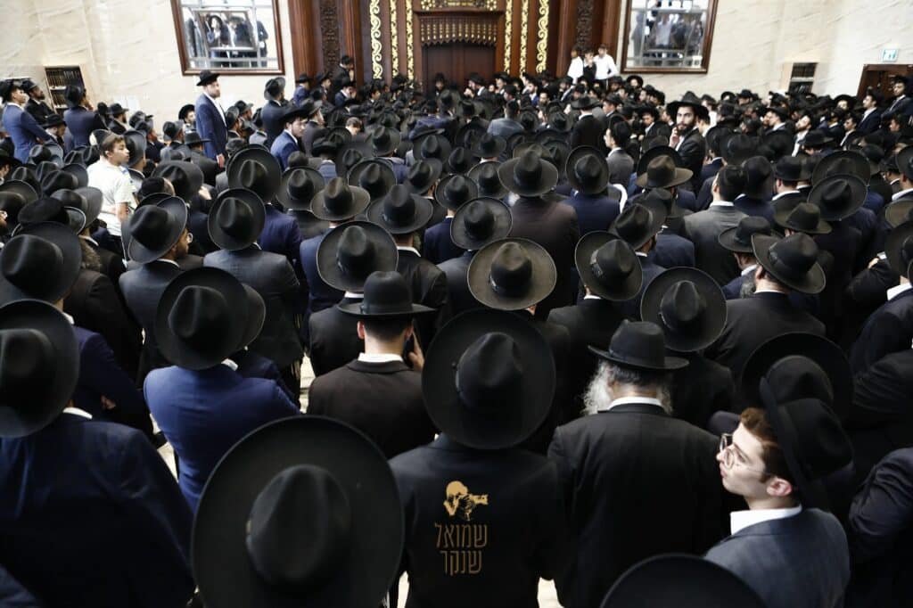 רכסים: אלפים ליוו למנוחות את ראש הישיבה הנערץ